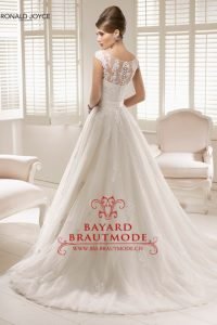 Brautkleid Zug – A-Linie-Hochzeitskleid mit hochgeschlossenem Illusionsrücken