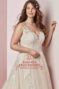Brautkleid Neuenburg ist ein klassisches und romantisches A-Linie Brautkleid