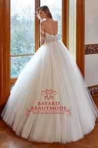 Hochzeitskleid Kloten ein wunderschönes Prinzessinnen-Brautkleid mit voluminöses Tüllrock