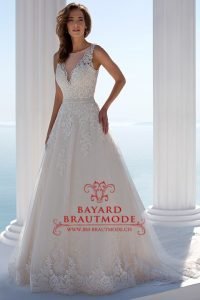 Brautkleid Jura A-Linien Hochzeitskleid mit Perlenspitzen in der Farbe Ivory / Blush