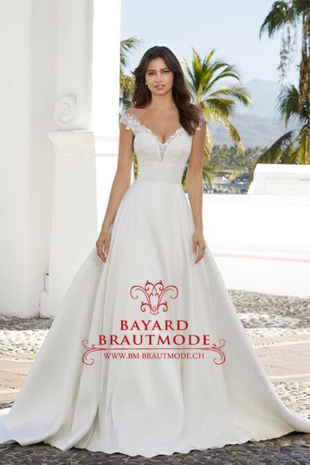 Brautkleid Appenzell – elegantes A-Linien-Brautkleid mit elegantem V-Ausschnitt und die breiten Spitzenträger über Schulteransatz